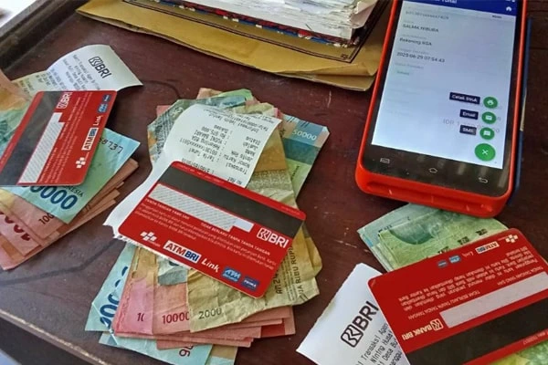Cek Sekarang! Saldo Bansos PKH dan BPNT Tahap 3 Sudah Masuk, Ini Cara Cek dan Jadwal Pencairannya