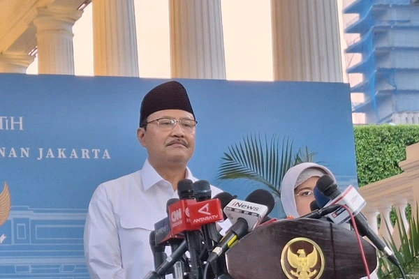 Dana Bansos Mengendap Lebih dari 3 Bulan Ini Tegasnya Mensos Saifullah Yusuf!