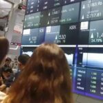 Harga Emas Antam Terus Melemah, Sementara IHSG Dibuka Menguat ke Level 6.911