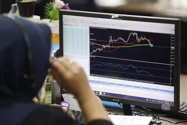 IHSG Ditutup Melemah ke 6.832, Saham BBCA, BMRI, dan ANTM Tekan Indeks